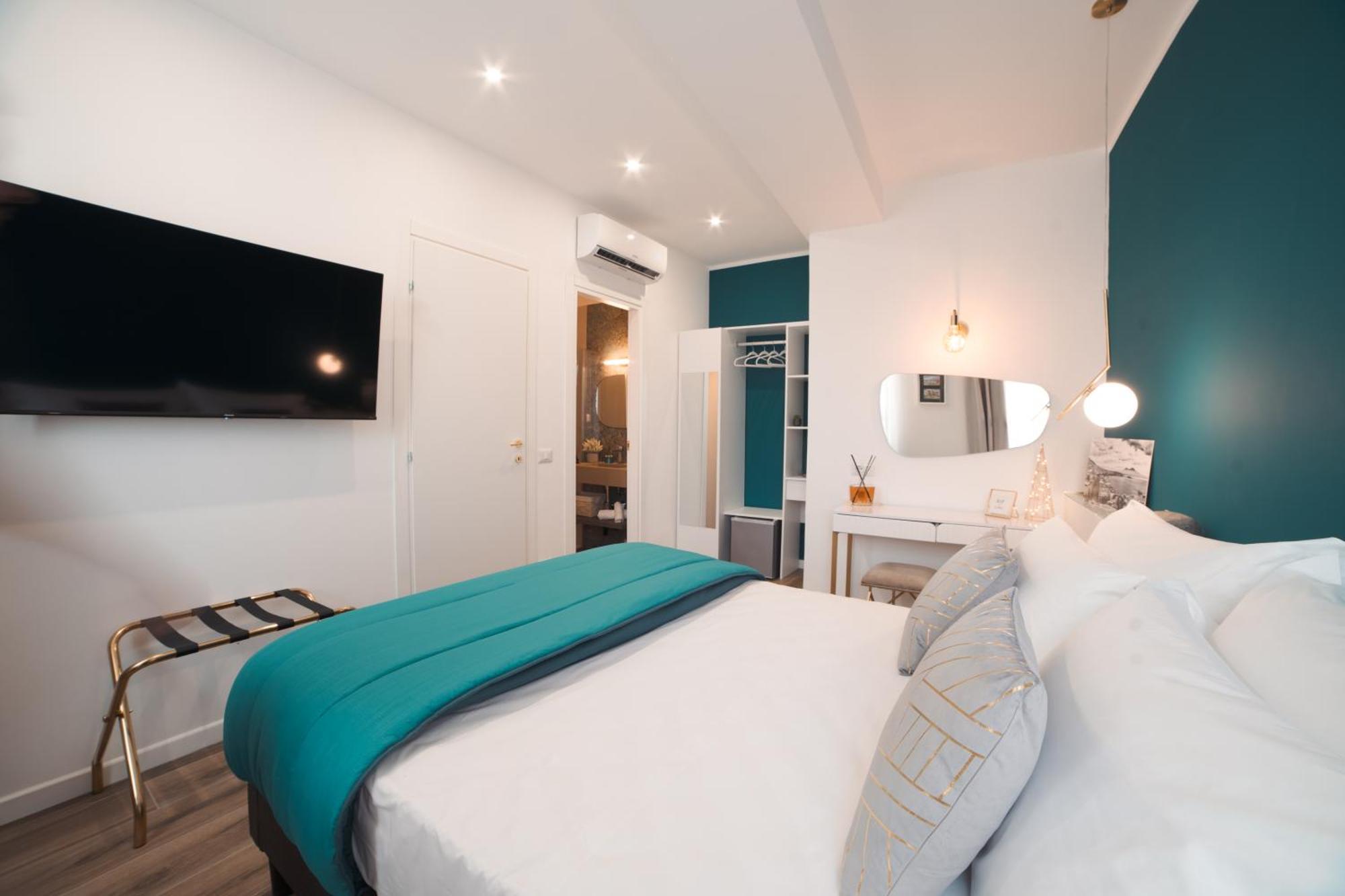 Anami Harbor Retreat Guest house
